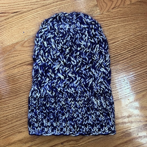 Eugenia Kim 'Mika' hand-knit cable beanie - Picture 2 of 5